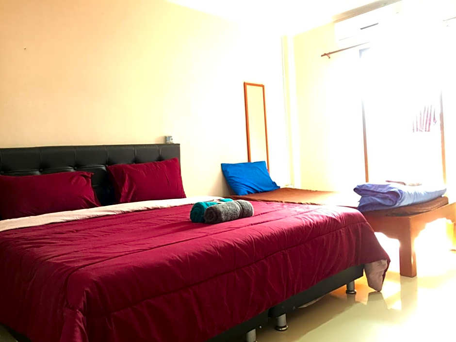 SMILE HOME GUESTHOUSE