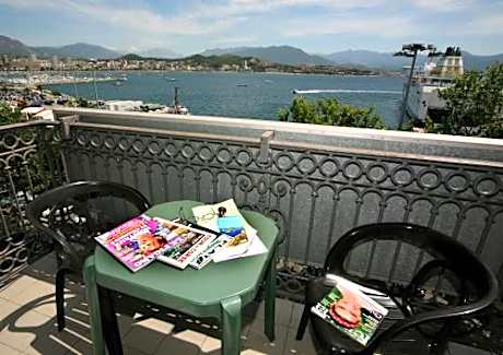 Triple Room with Sea View