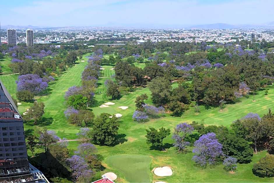 Hotel Guadalajara Country Club by HNF