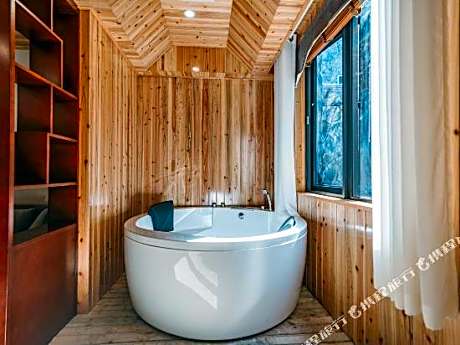 Heizhugou Hot Spring Villa