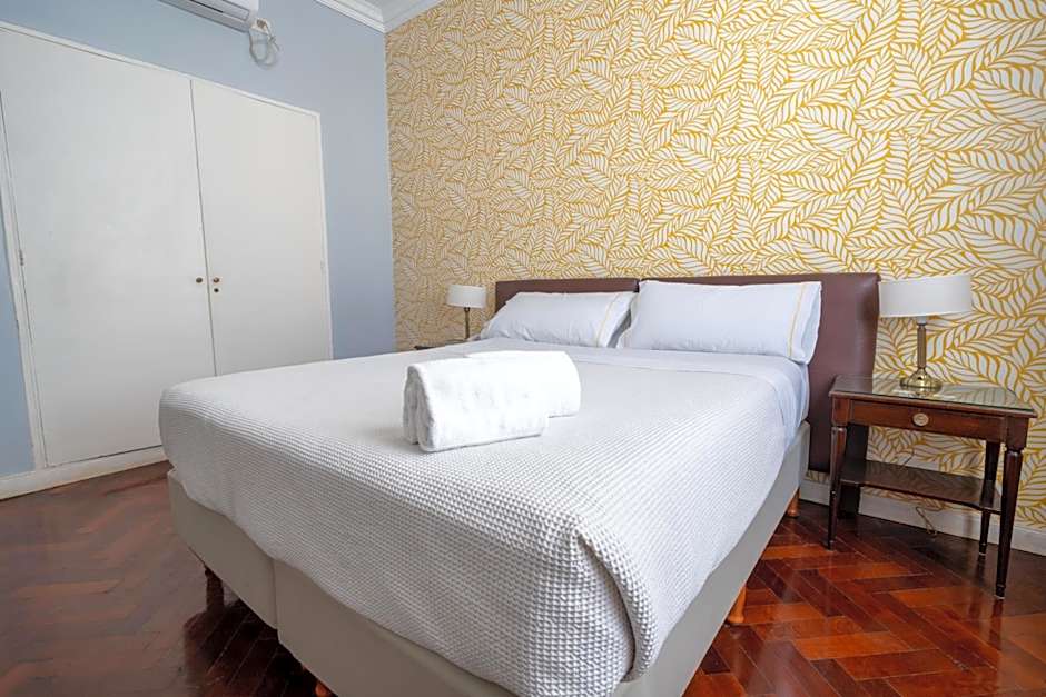 HOTEL REGIS