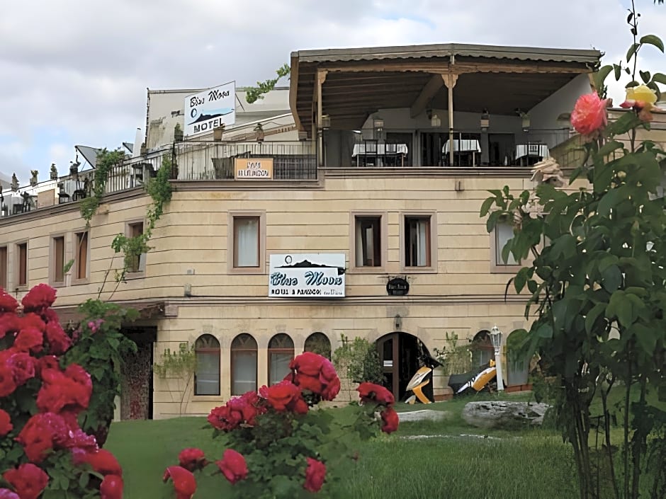 Nomads Cave Hotel & Rooftop