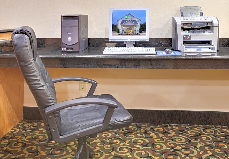 Holiday Inn Express Hotel & Suites El Dorado By IHG