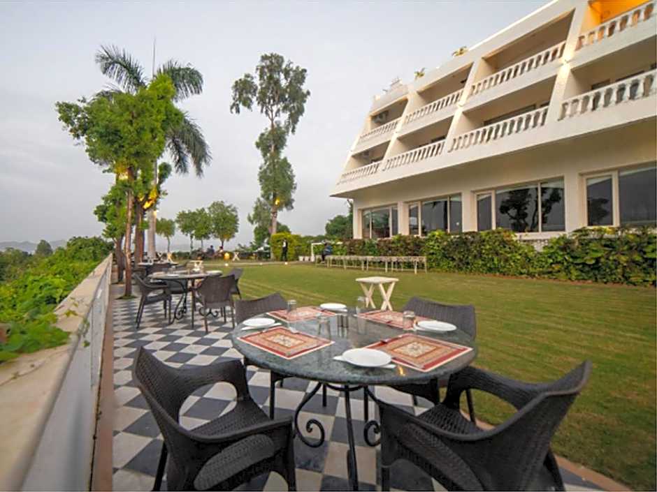 Hotel Hill Top Palace