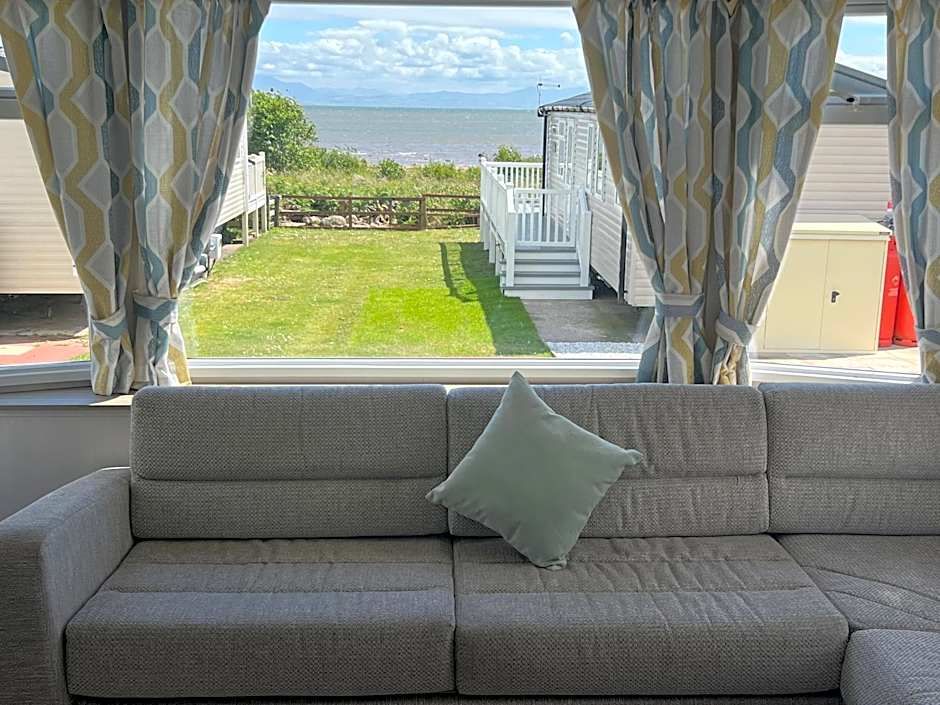 Robinson retreats beautiful caravan with sea views pet friendly