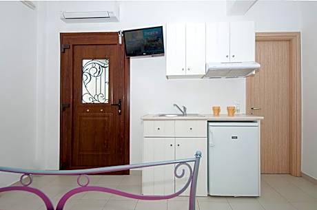 Ground Floor Triple Room