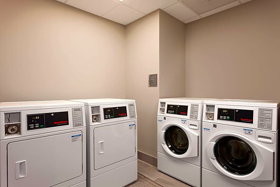 Homewood Suites by Hilton Syracuse - Carrier Circle