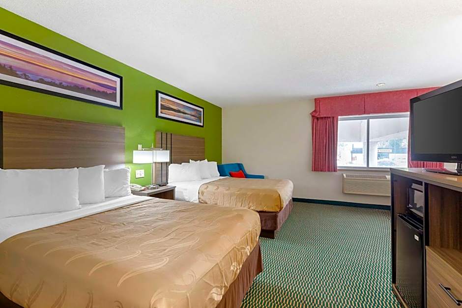 Quality Inn Huron