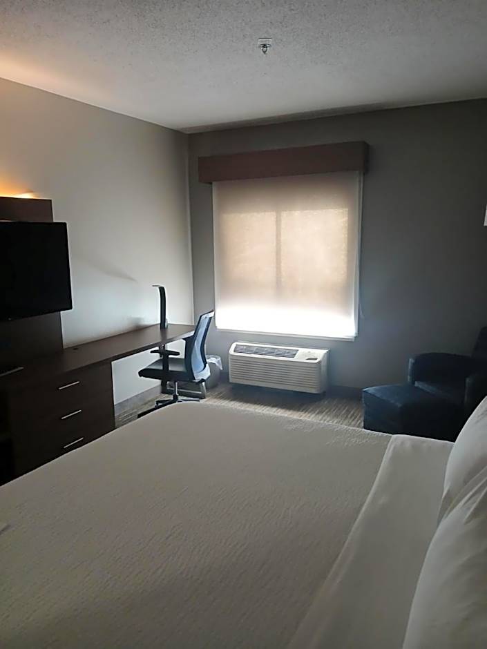 Holiday Inn Express Hotel & Suites Anniston/Oxford By IHG