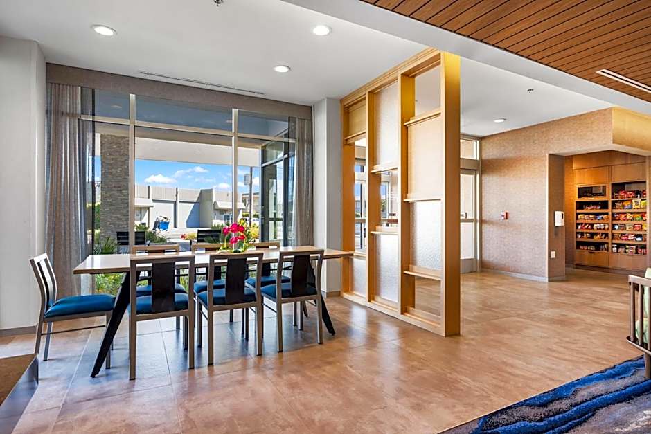 Fairfield by Marriott Inn & Suites San Francisco Airport Oyster Point Area