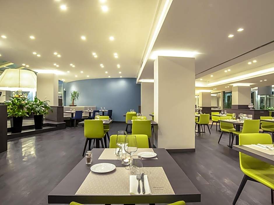 Mercure Roma West