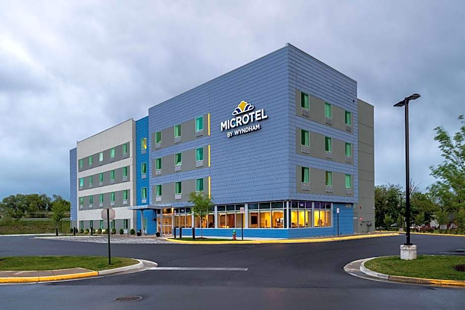 Microtel Inn & Suites by Wyndham Winchester