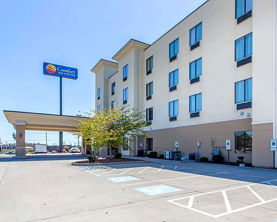 Comfort Inn & Suites Madisonville