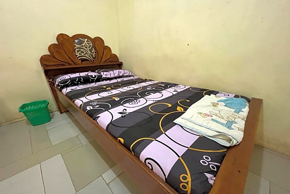 Hotel O Homestay Srikandi Pulau Merah BeachNearPantai Pancer