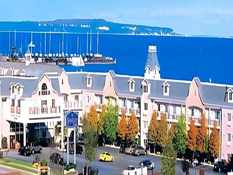 Hamilton Inn Select Beachfront