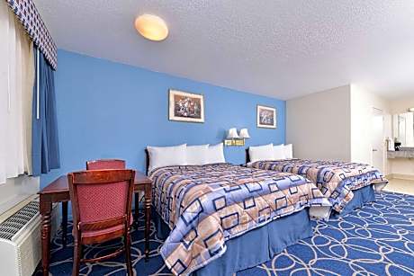 2 Queen Beds Accessible Suite