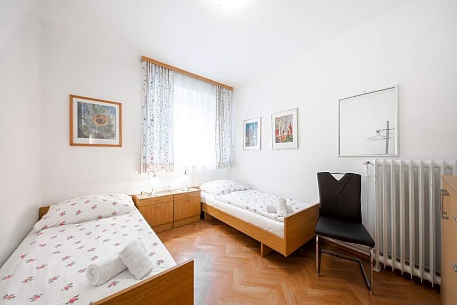 Madar Café Restaurant zum Fürsten