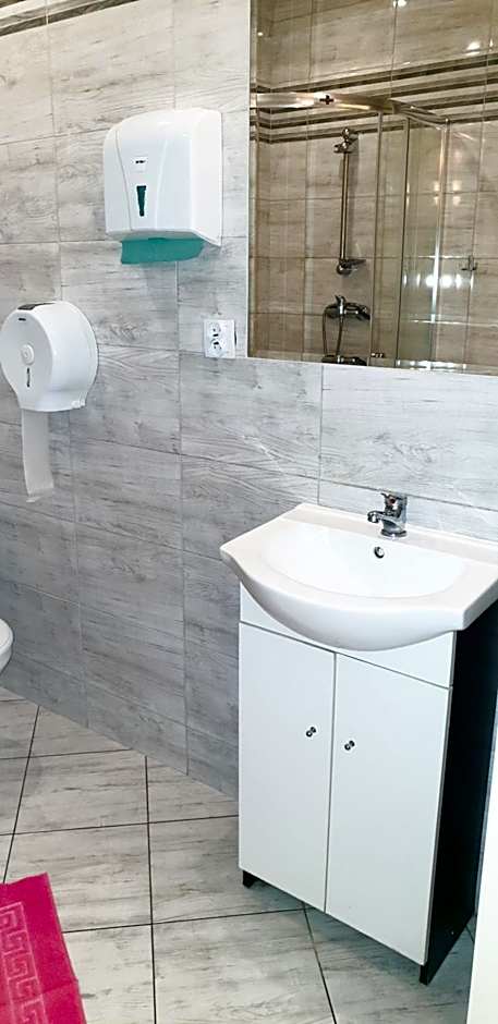 ETNA - Hostel -Noclegi Rzeszów 24 Pokoje