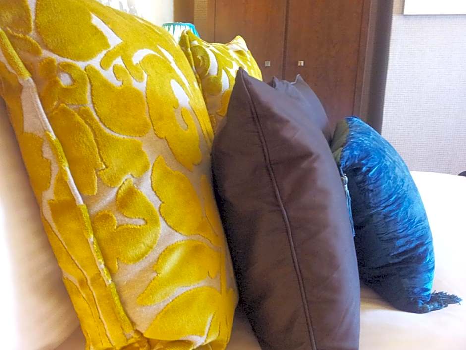 The Ambassador Townhouse