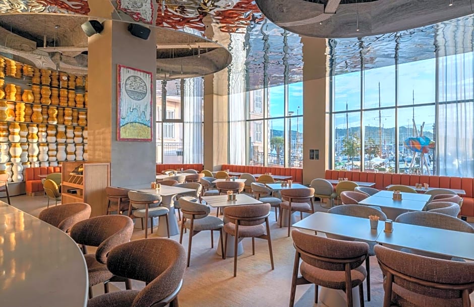 Canopy by Hilton Cannes