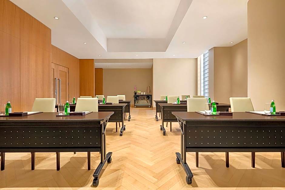 Shangri-La Hotel Toronto