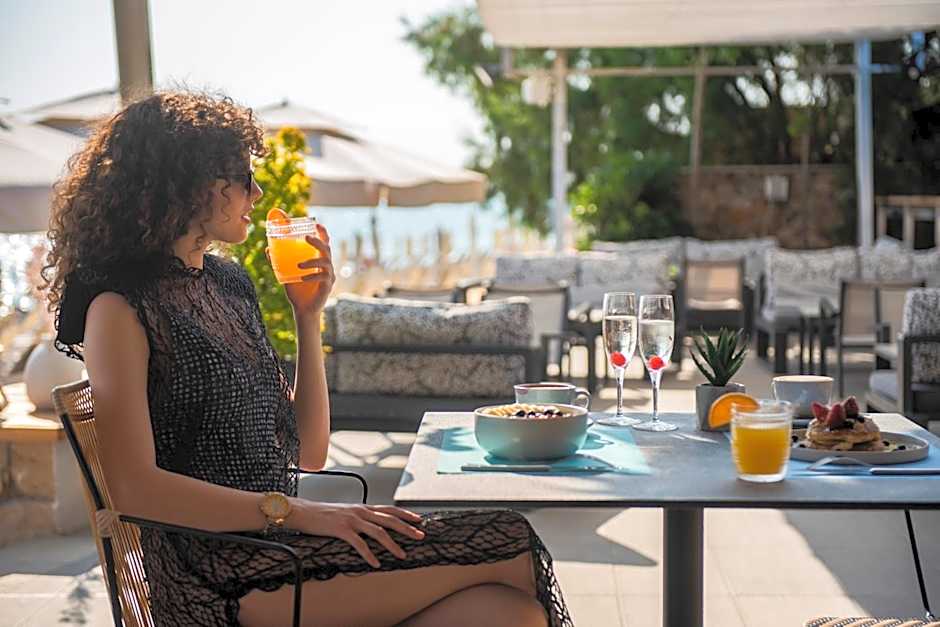 Ostria Sea Side Hotel