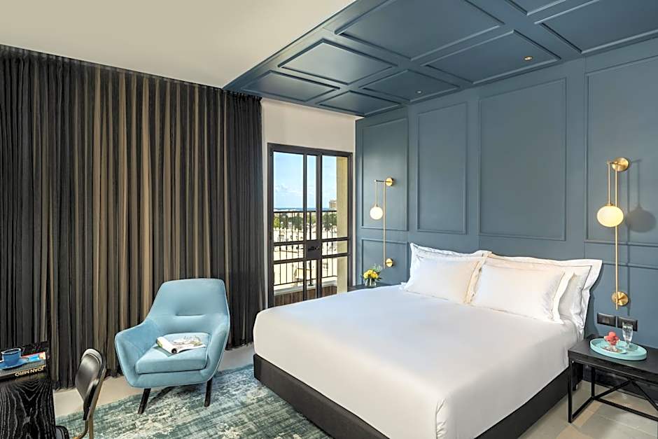 Hotel Botanica- Limited Edition By Fattal