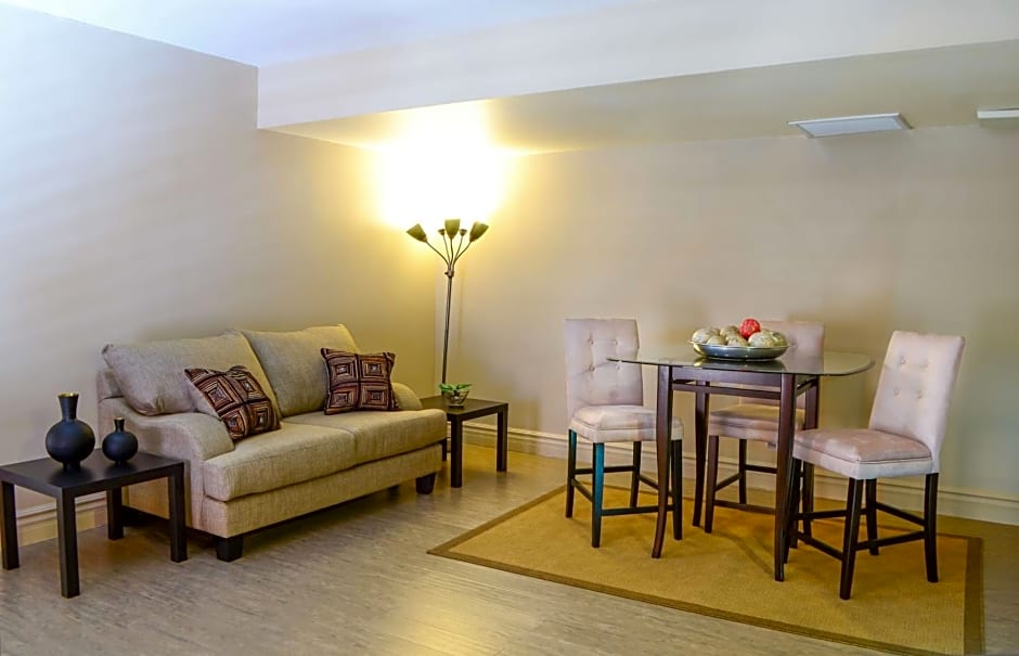 DoubleTree By Hilton Suites Tucson Airport