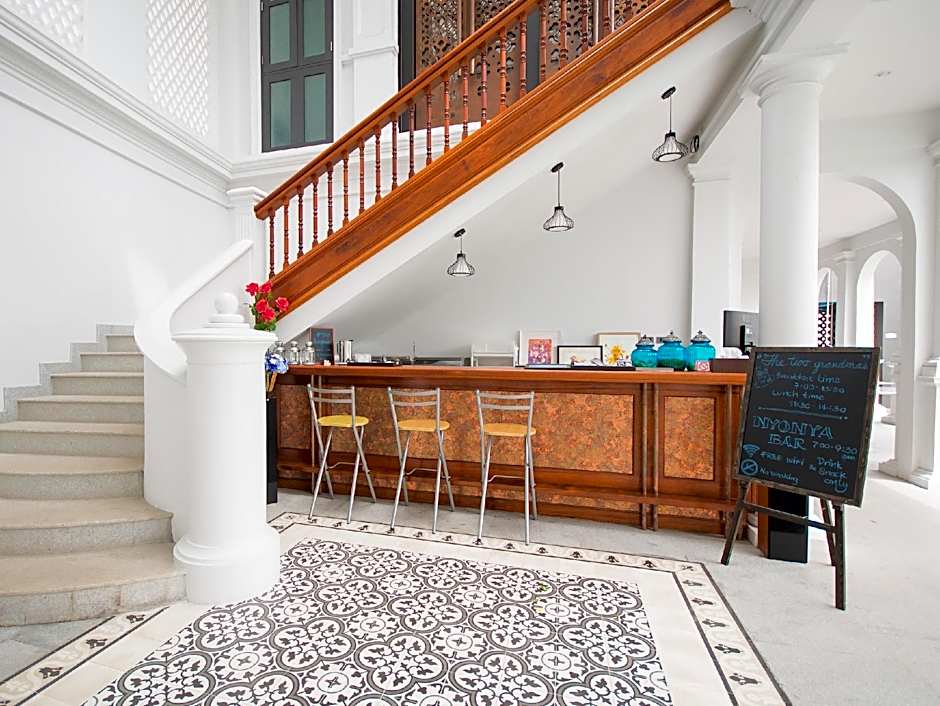 Little Nyonya Hotel