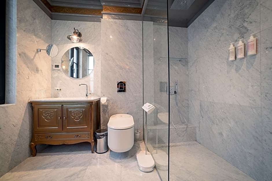 Bey House Royal Hotel