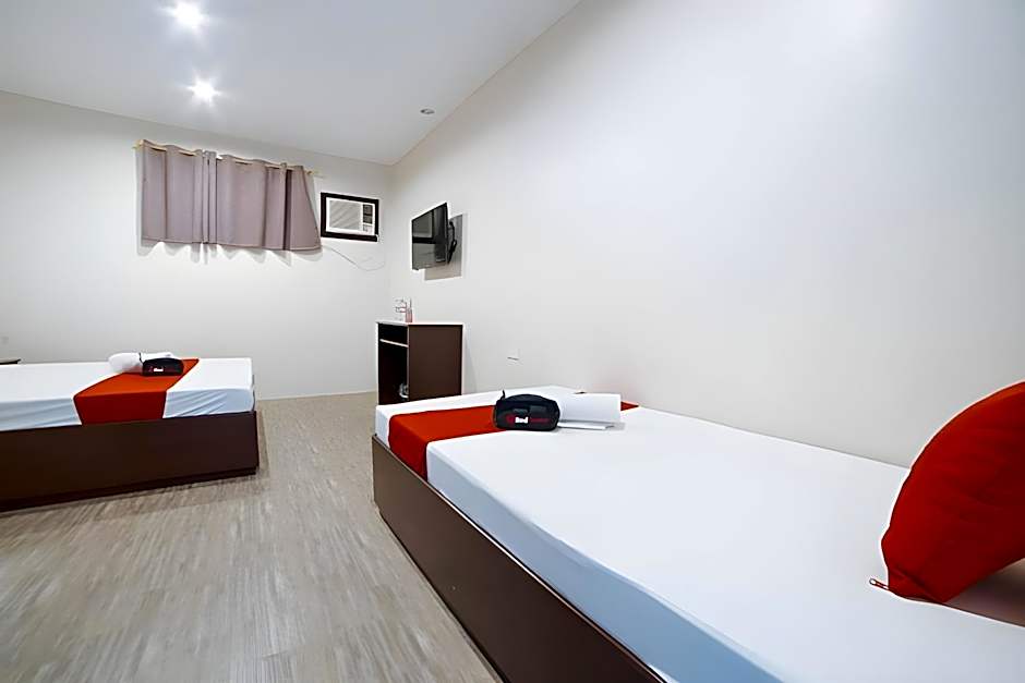 RedDoorz near Robinsons Cybergate Davao