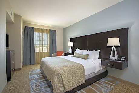 Queen Room - Hearing Accessible