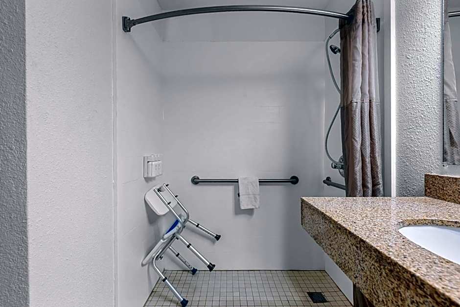 Americas Best Value Inn Hamilton