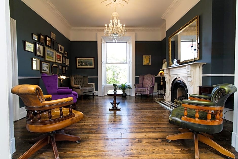 Charleville Lodge Hotel