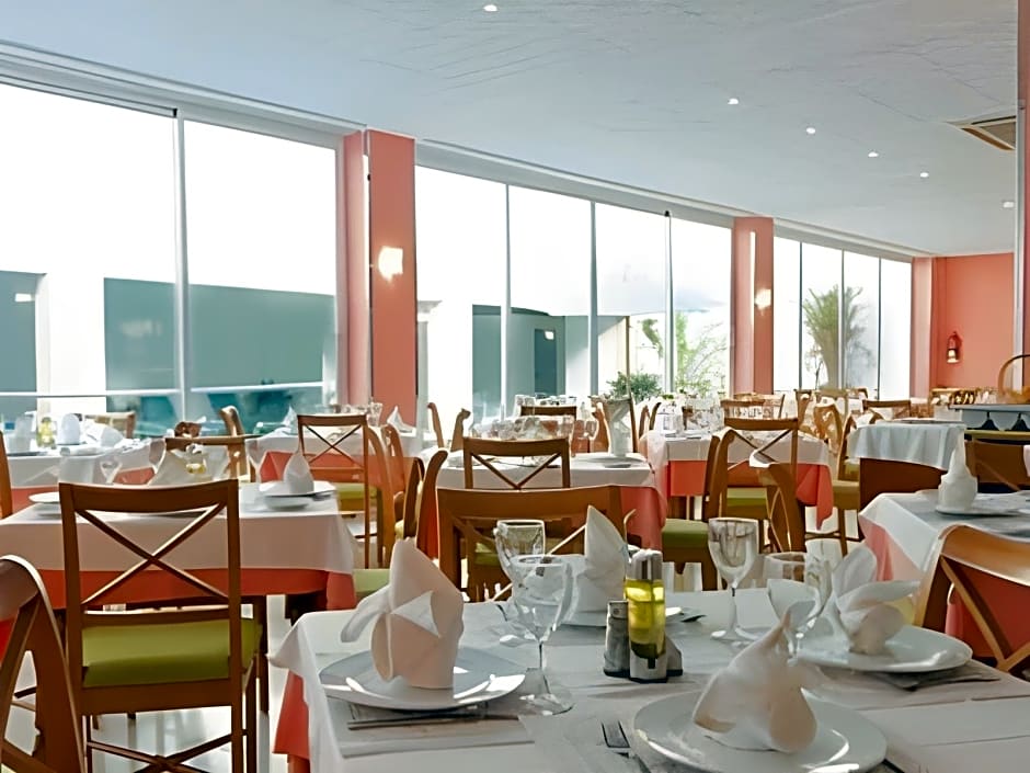 Hotel Playas Arenal
