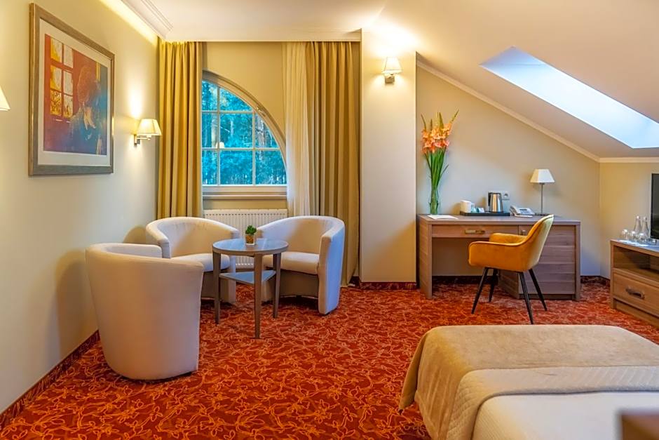 Korona Hotel