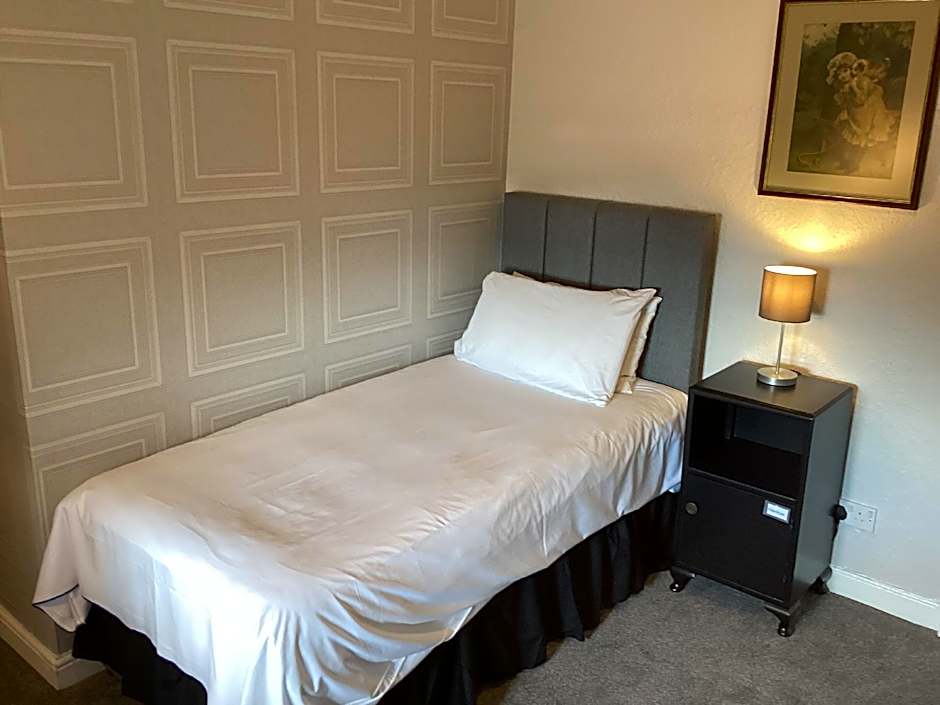 OYO Rayanne House Guest Accommodation