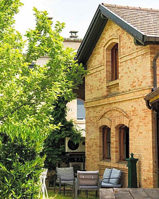 La Maison cachée du PAVILLON BELLEVUE