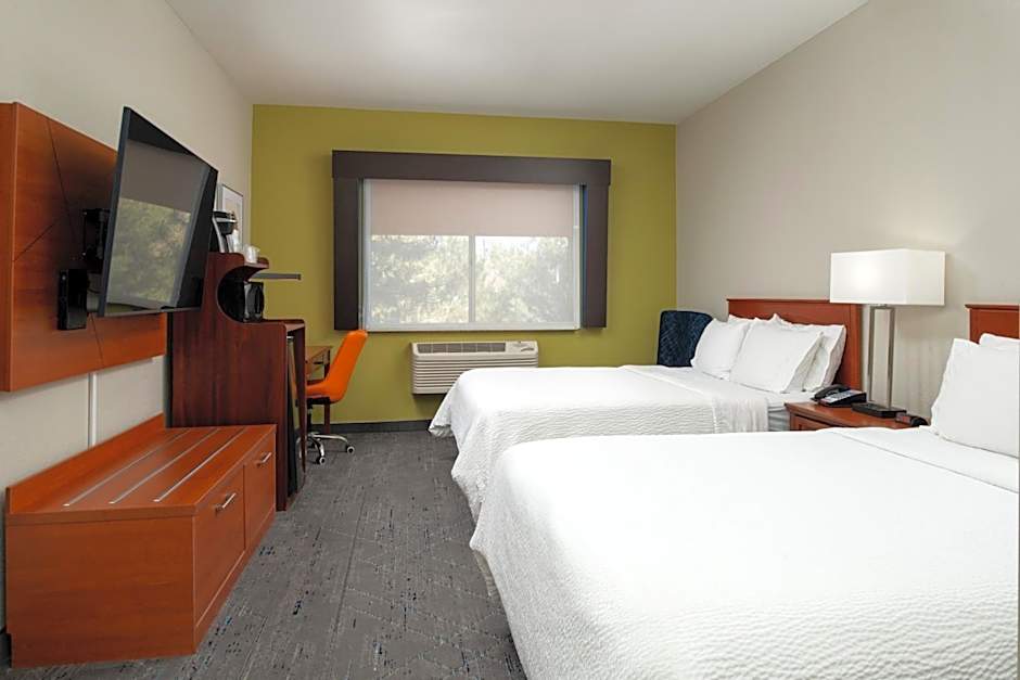 Holiday Inn Express Hotel & Suites Farmington By IHG