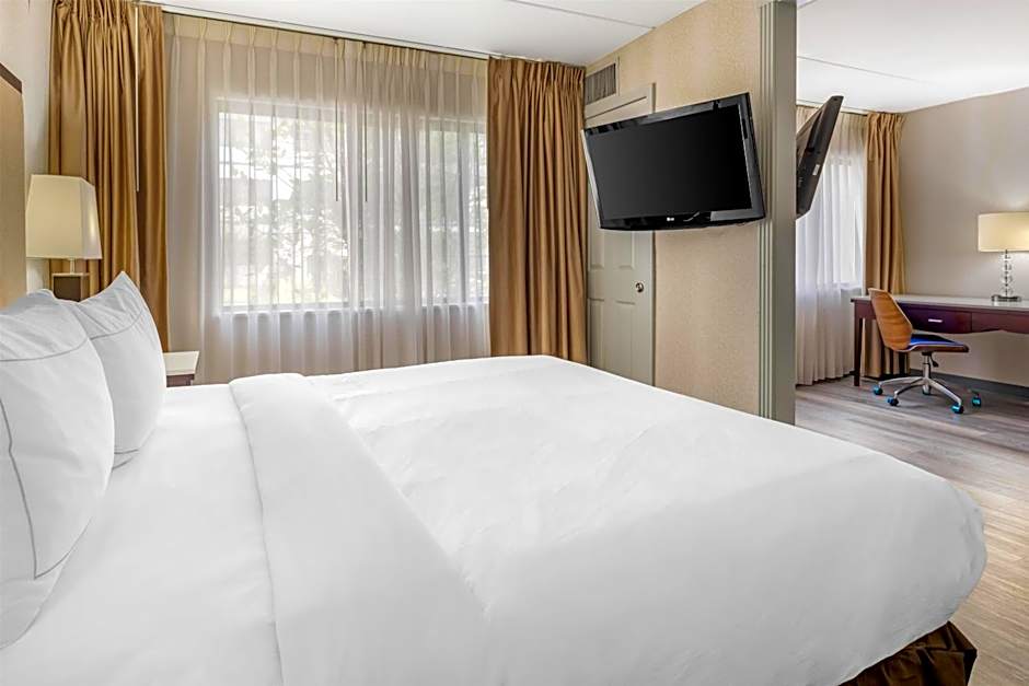 Best Western Plus Miamisburg-Dayton Suites, Banquets & Hotel