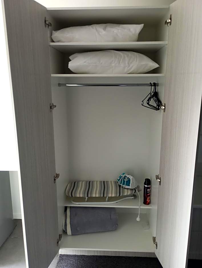 Big Valley Lakeside Paradise Motor Inn