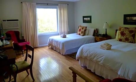 Queen Room with Two Queen Beds