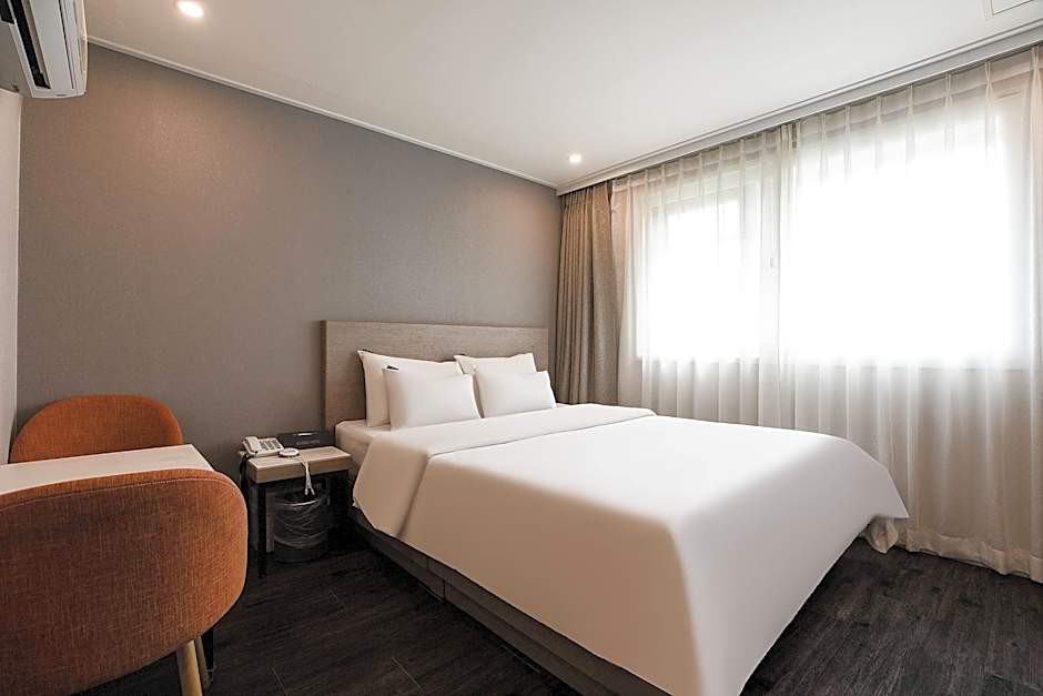 Anyang ILLOWA Hotel