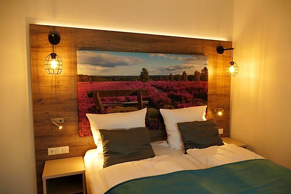 Meyn's Apartments & Hotel