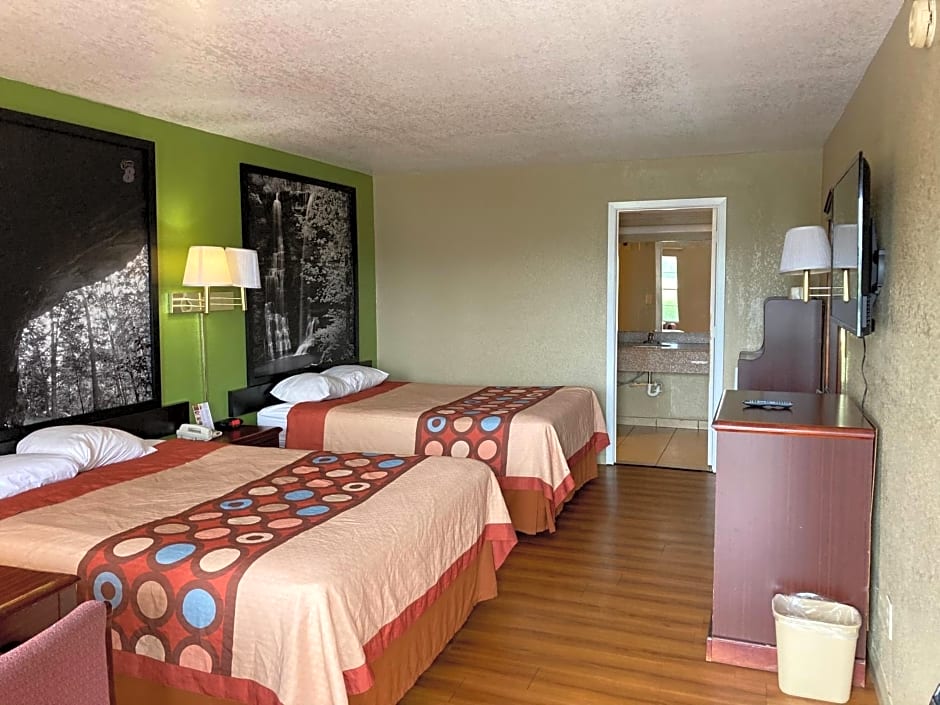 Super 8 by Wyndham Little Rock/North/Airport