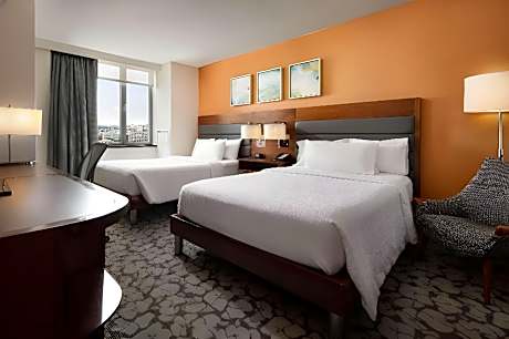 2 Queen Accessible Room with Bathtub
