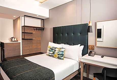 Superior Room 1 Double Bed Non Smoking