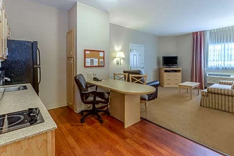 King Suite with Hearing Accessibility - Non-Smoking