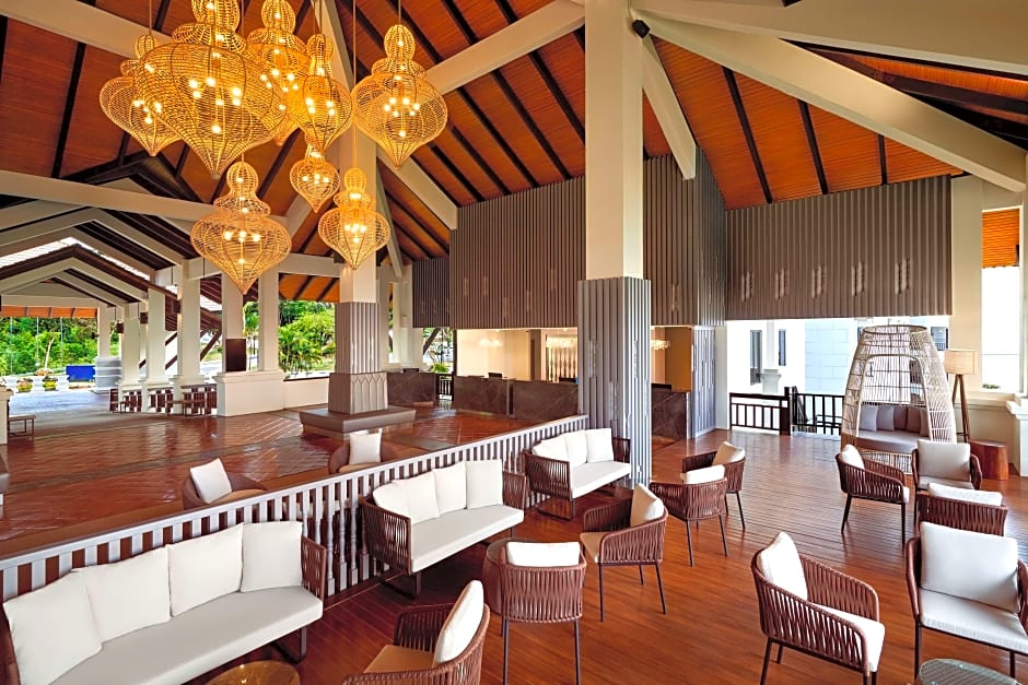 DoubleTree by Hilton Damai Laut Resort