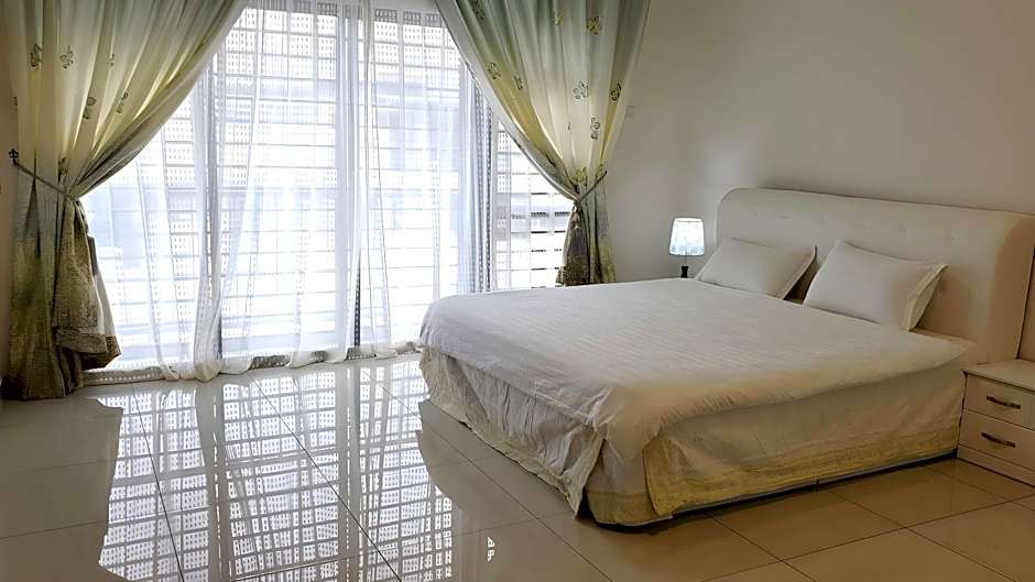 S ROSE HOTEL
